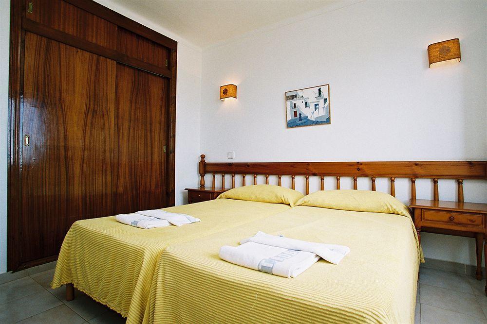 Pierre & Vacances Ros Ibiza Santa Eularia des Riu Esterno foto