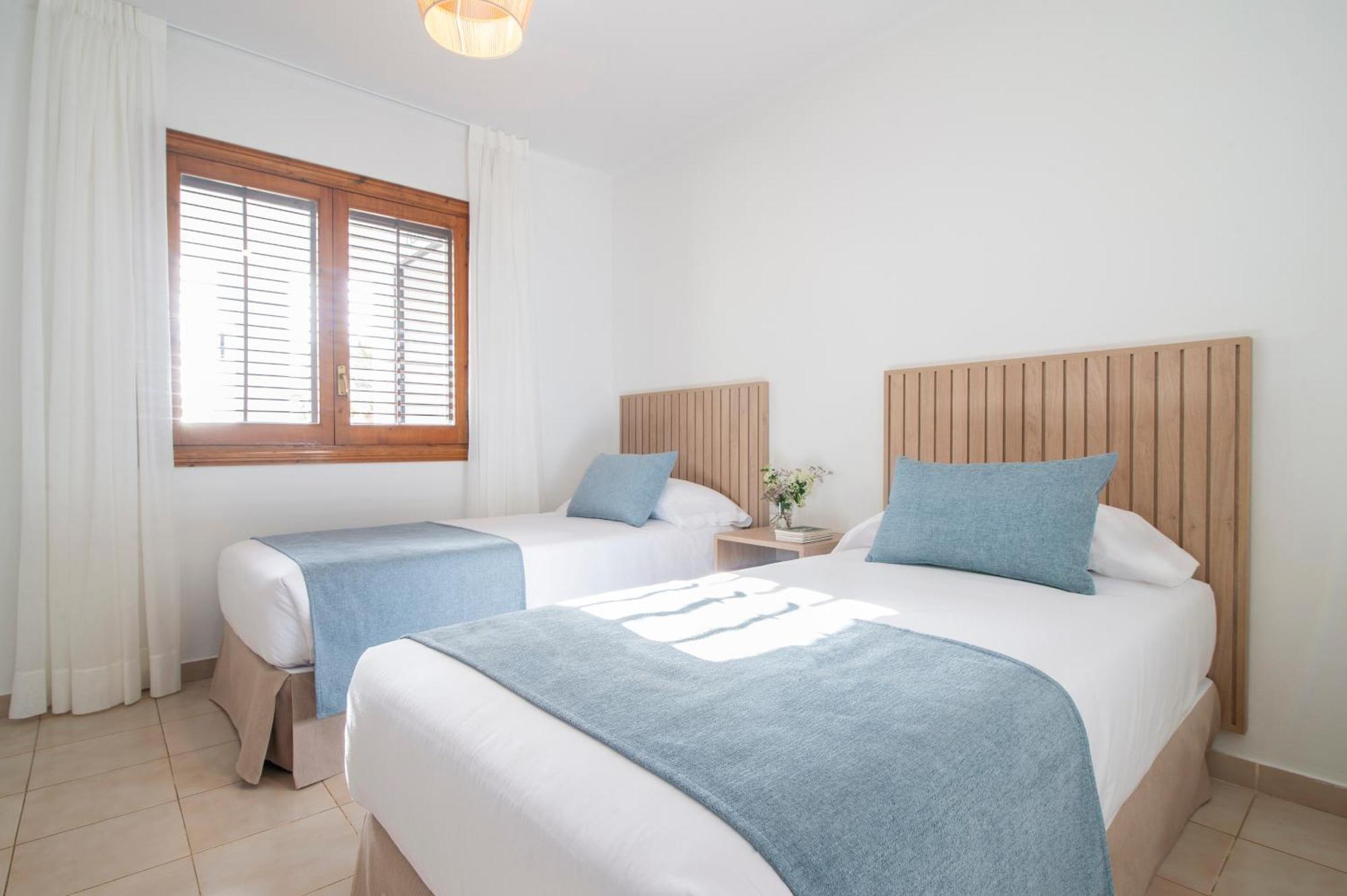 Pierre & Vacances Ros Ibiza Santa Eularia des Riu Esterno foto