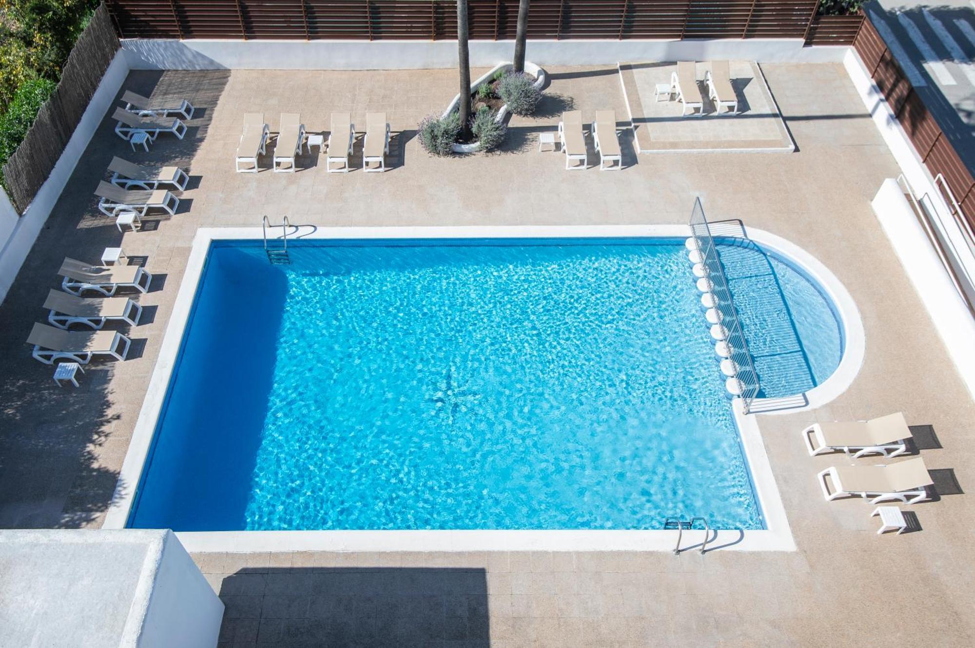 Pierre & Vacances Ros Ibiza Santa Eularia des Riu Esterno foto