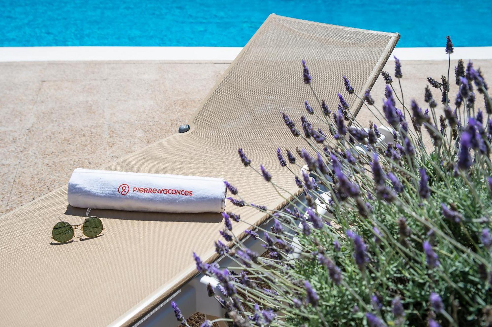 Pierre & Vacances Ros Ibiza Santa Eularia des Riu Esterno foto