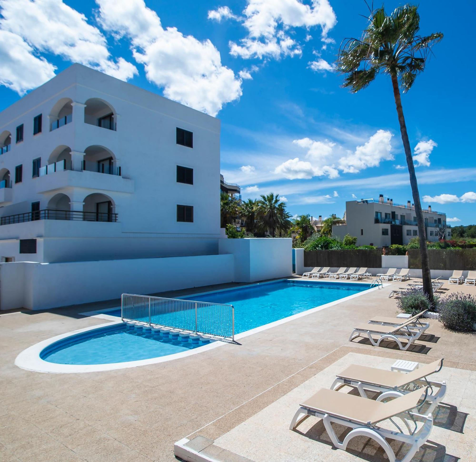 Pierre & Vacances Ros Ibiza Santa Eularia des Riu Esterno foto