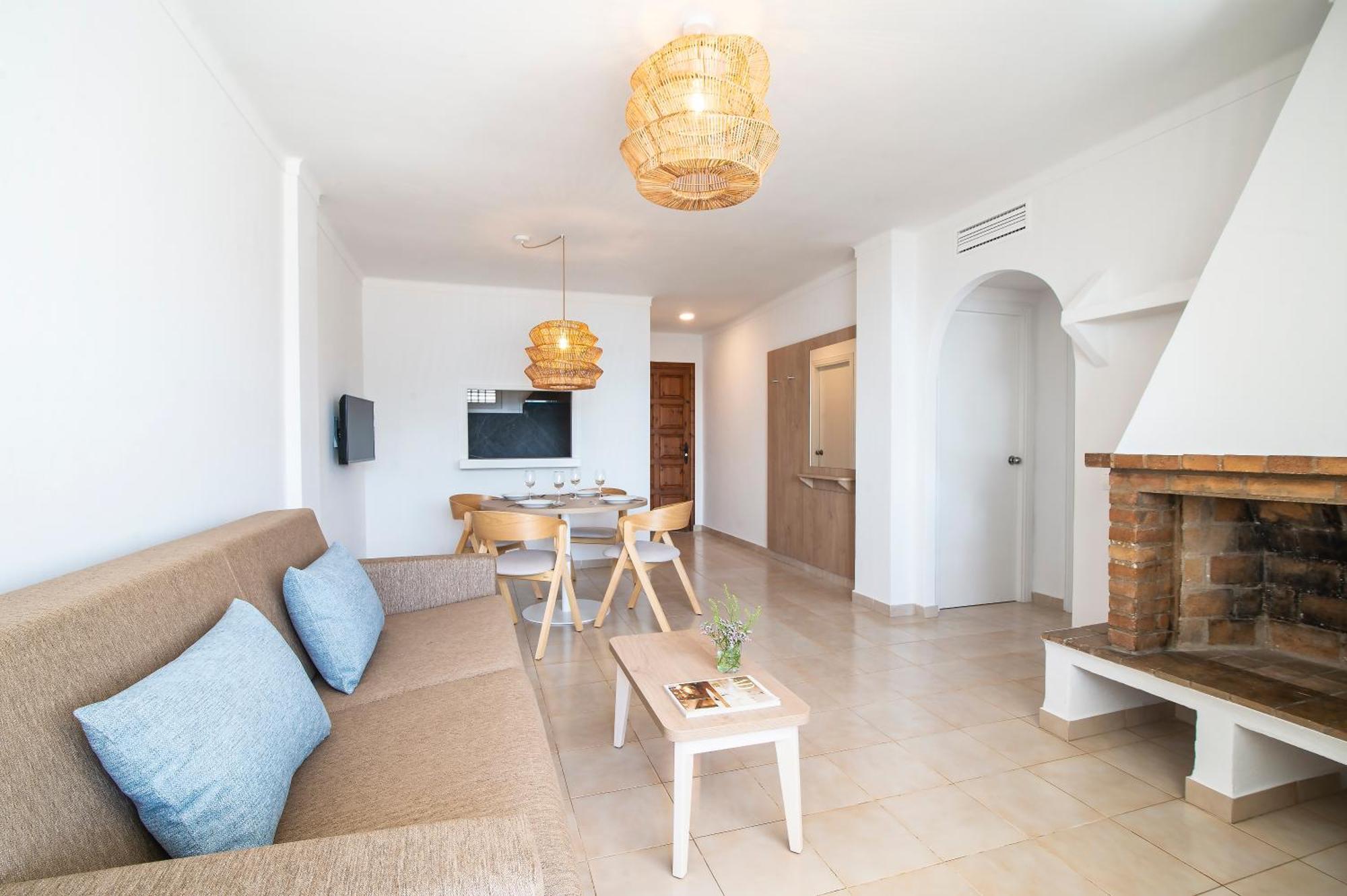 Pierre & Vacances Ros Ibiza Santa Eularia des Riu Esterno foto
