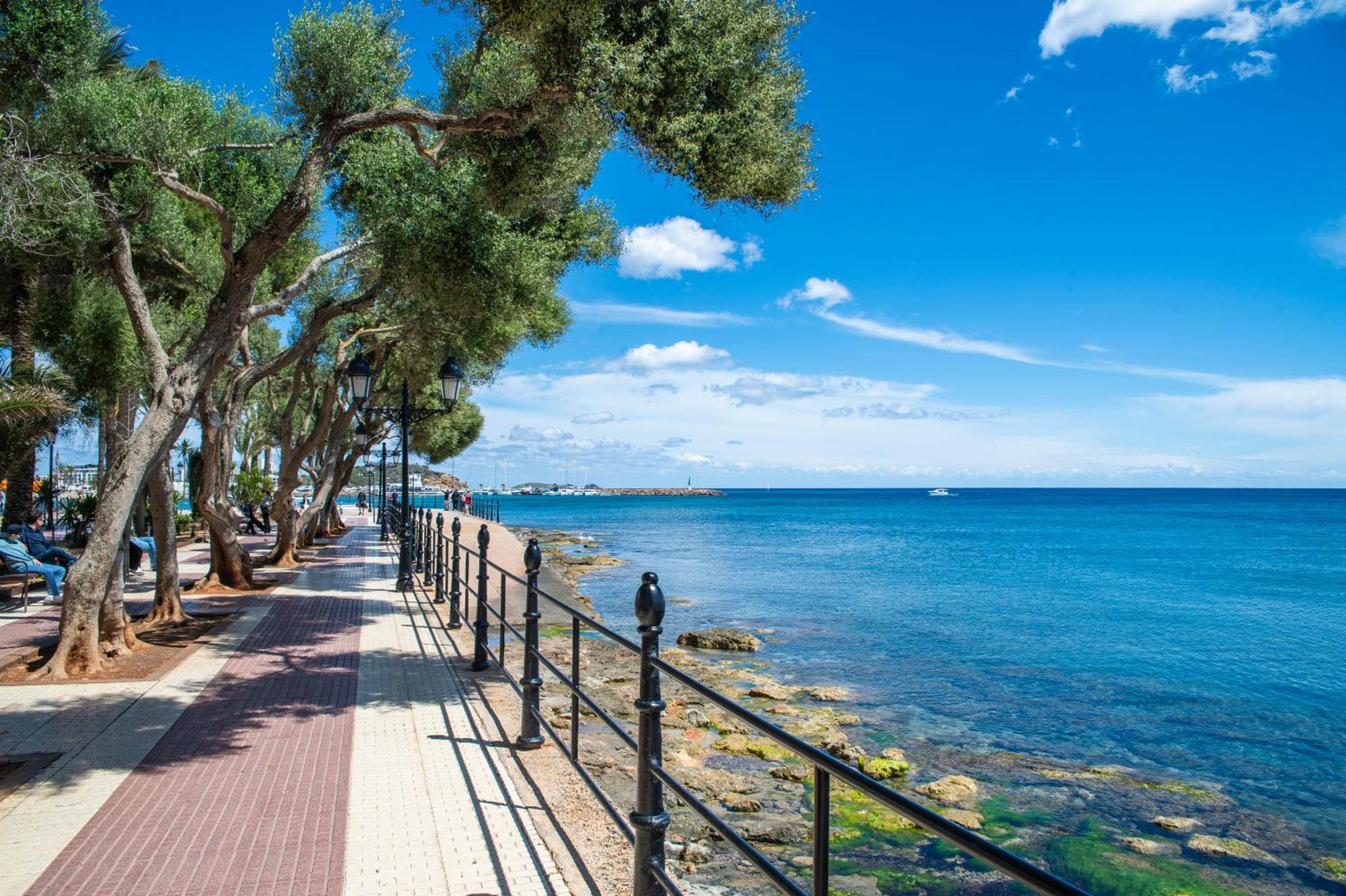 Pierre & Vacances Ros Ibiza Santa Eularia des Riu Esterno foto