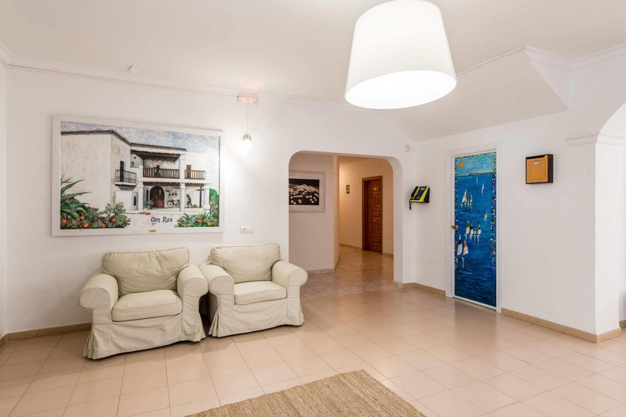 Pierre & Vacances Ros Ibiza Santa Eularia des Riu Esterno foto